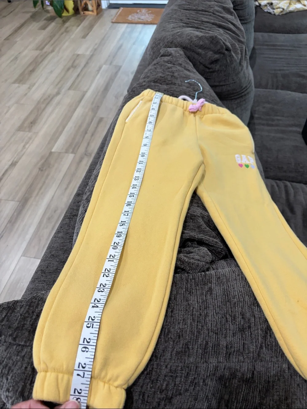 GAP Kids SzS (6-7) Yellow Fleece Joggers with Pink Drawcord